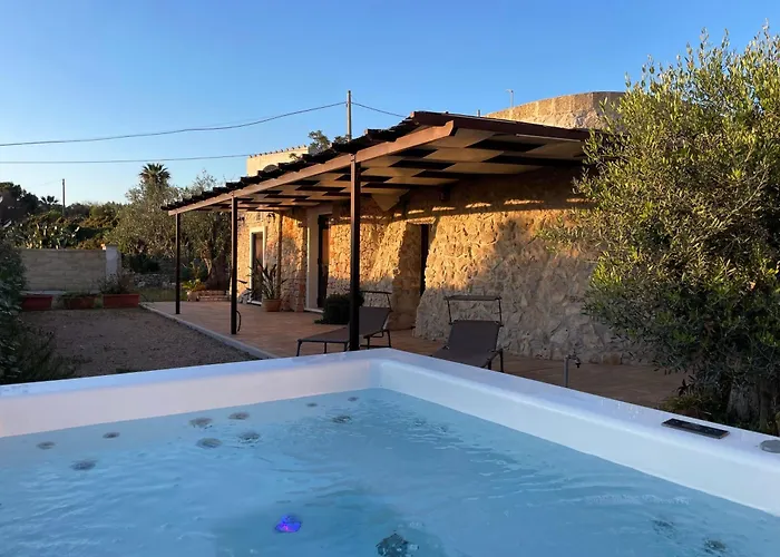 Trullo Vista Mare Con Idromassaggio Riscaldato * Marina di San Gregorio