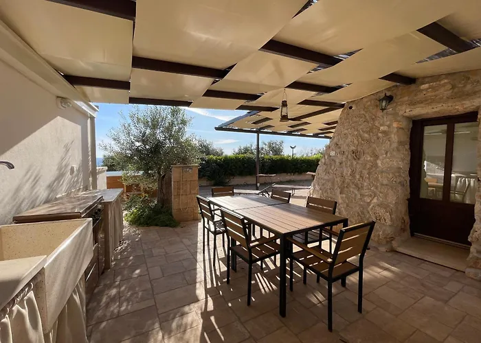Trullo Vista Mare Con Idromassaggio Riscaldato