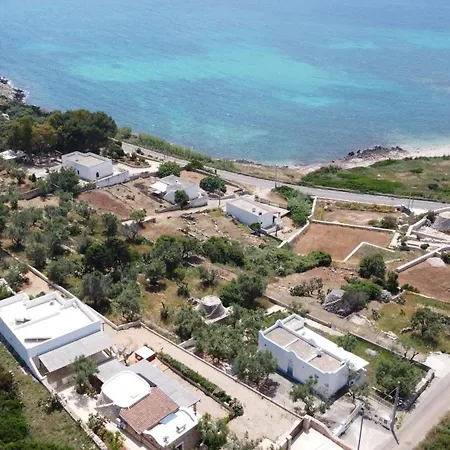 Trullo Vista Mare Con Jacuzzi Villa