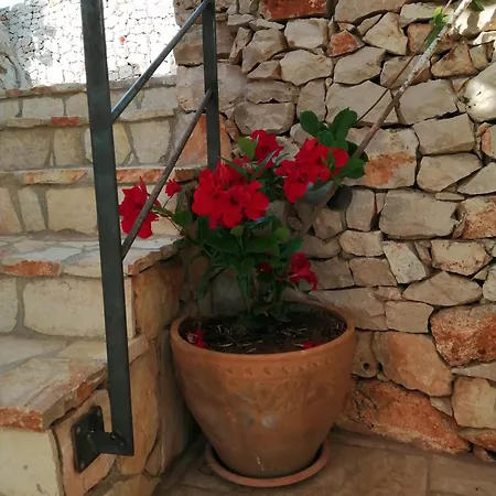 Trullo Vista Mare Con Jacuzzi * Marina di San Gregorio