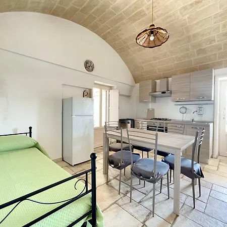 Trullo Vista Mare Con Jacuzzi Marina di San Gregorio